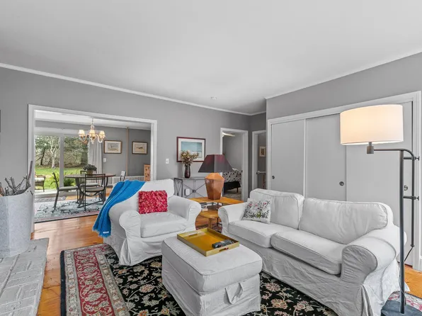 46 Chastellux Ave #M8, Newport, RI 02840