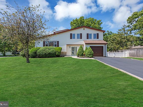 4th image of 128 Baywood Dr