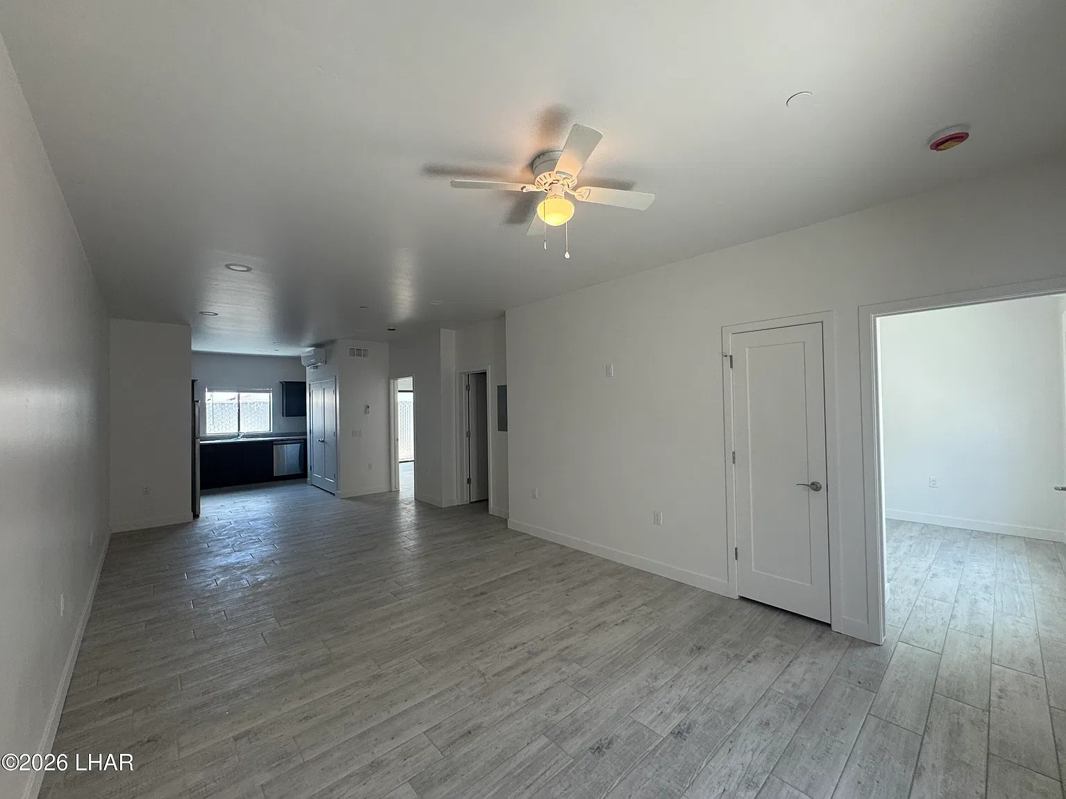 2076 Swanson Ave — Photo 3