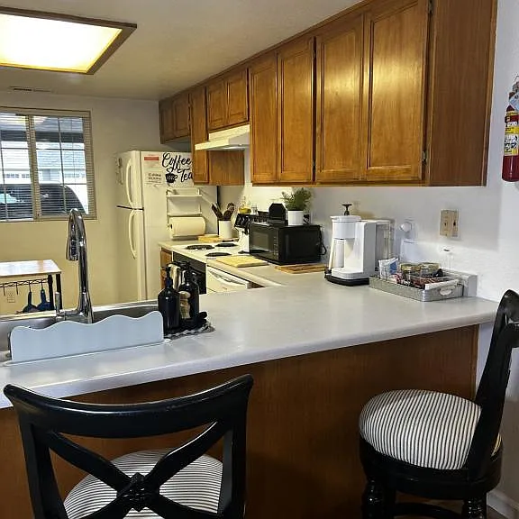 563 Primrose Dr — Photo 44