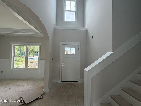 3rd image of 278 E Ivybridge Drive