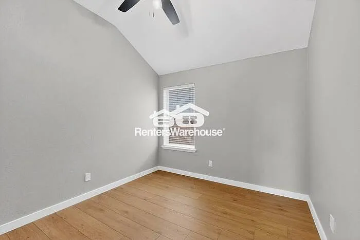 7301 Fossil Lake Dr — Photo 25