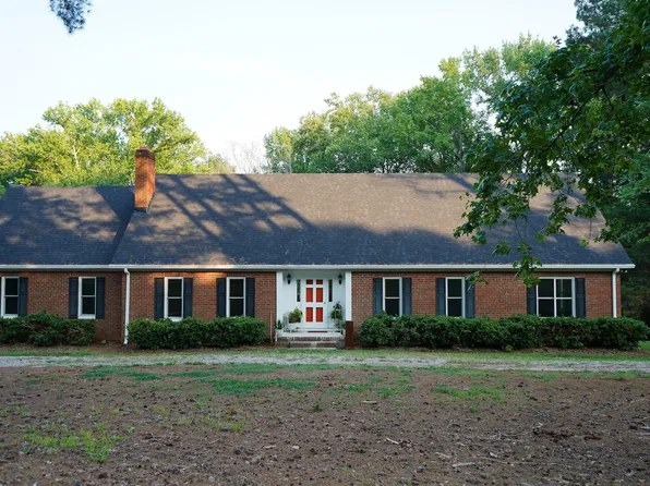 7063 Pleasant Grove Church Rd, Nashville, NC 27856