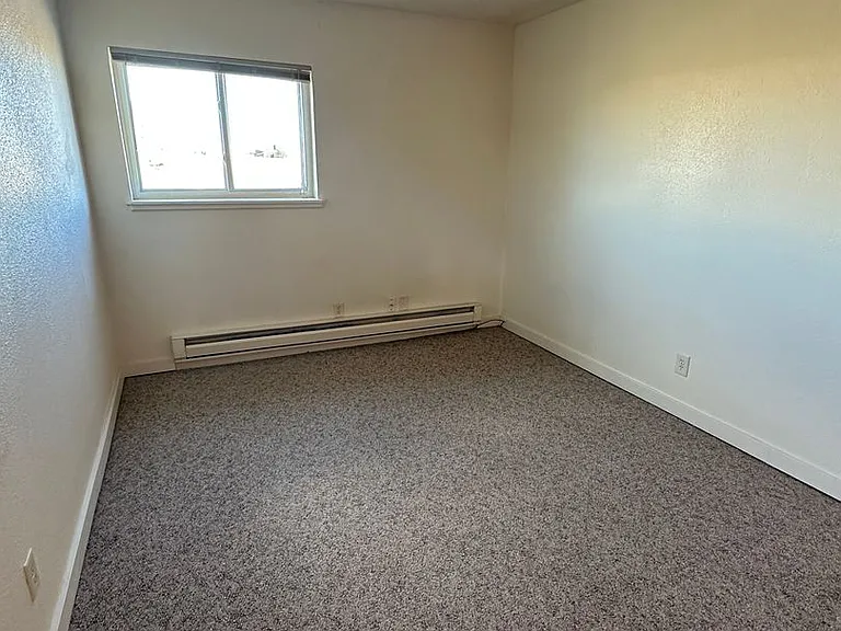 222 Jefferson St — Photo 4