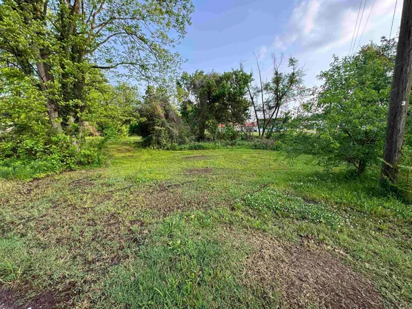 333 W Kay St, Piggott, AR 72454