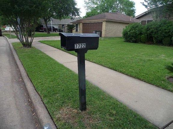 5th image of 7722 Western Oak Ln