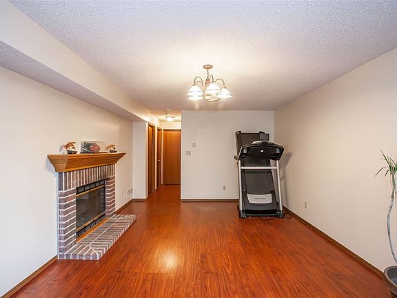4th image of 2604 Kirkwood Dr