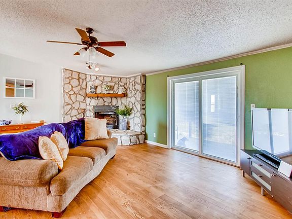 4th image of 20235 Oasis Ave