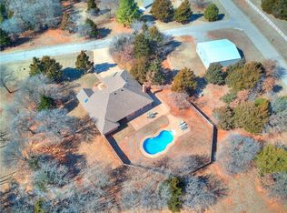 2300 Sand Plum Cir, Edmond, OK 73025