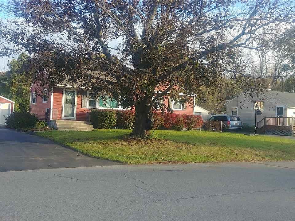 1st image of 12 Craig Ave