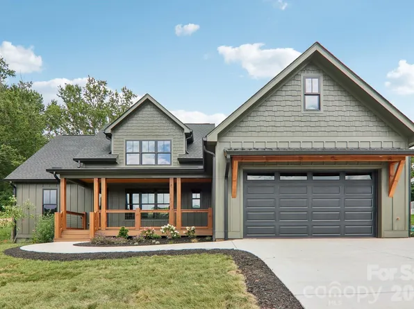 32 S View Dr, Burnsville, NC 28714