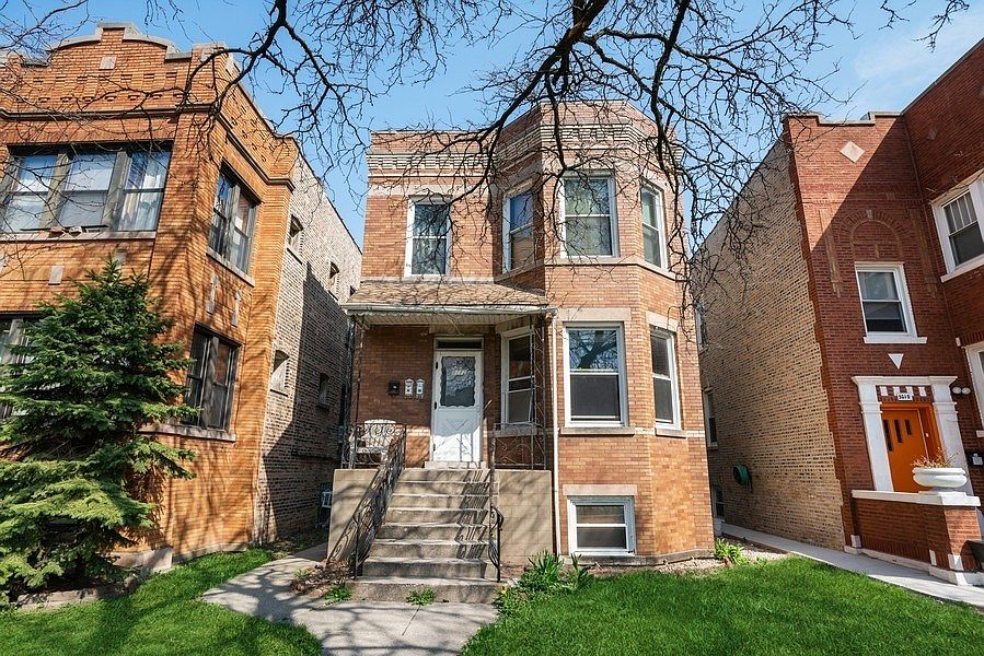 1st image of 5212 W Montrose Ave