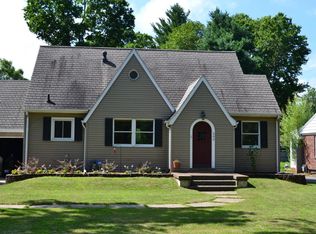 500 Montezuma Rd, Benton Harbor, MI 49022