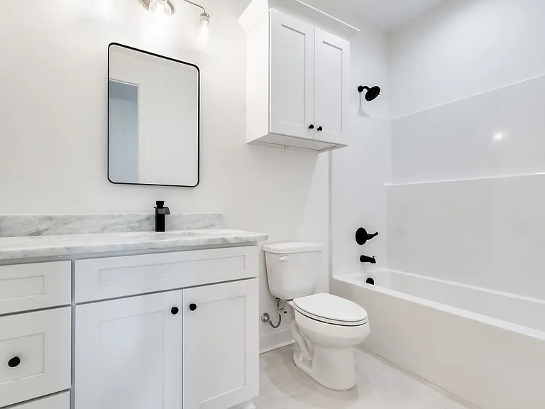 204 Benson Grove Dr — Photo 15