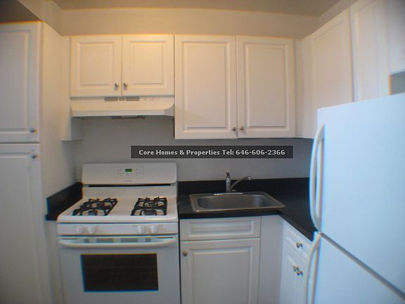 3rd image of 6115 98th St APT 9C
