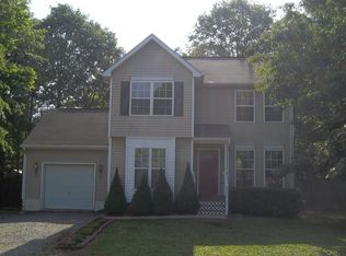 8705 Forest Glen Cir, Fredericksburg, VA 22407