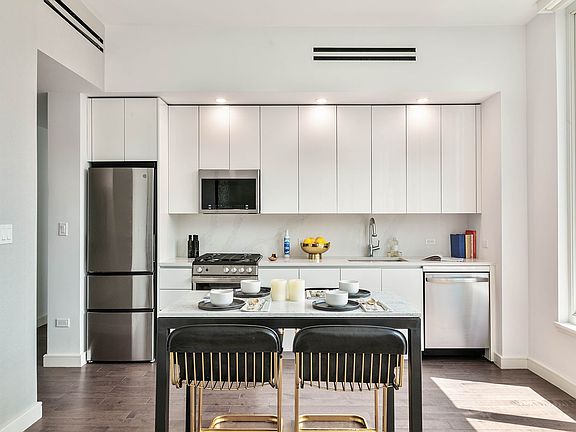 5th image of 232 E 54th St #36L