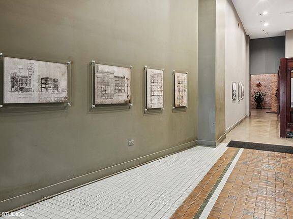 3rd image of 2303 S Michigan Ave APT 314