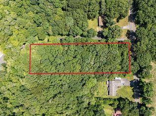 Geer Rd, Lebanon, CT 06249