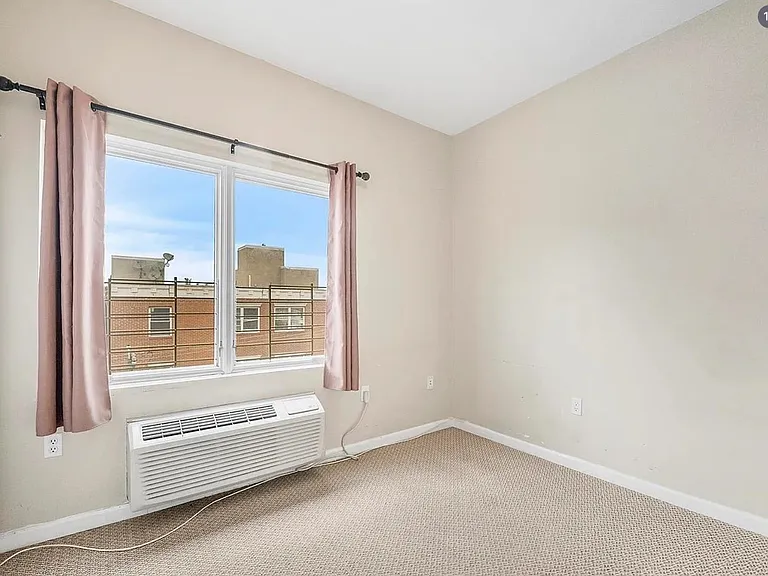 845 Newark Ave #2A — Photo 10
