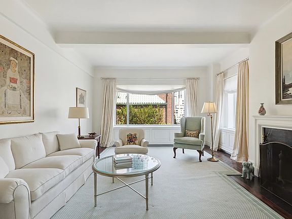 2nd image of 2 Sutton Pl S APT 18A