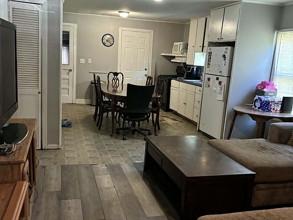 4th image of 1208 Nebraska St