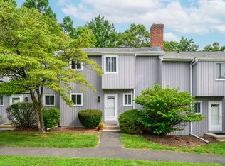 4 Monika Ln #4, Brookfield, CT 06804