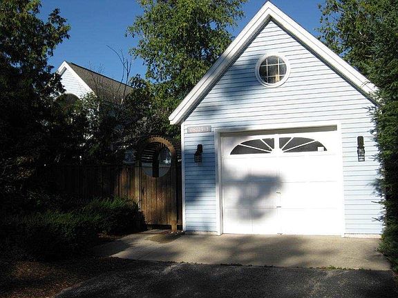 3rd image of 8225-3 Trillium Ct