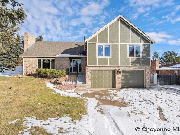 7209 Hawthorne Dr, Cheyenne, WY 82009