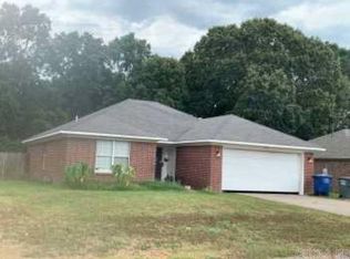 1740 Southern Hills Dr, Conway, AR 72034