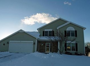 27 Blue Birch Dr, Rochester, NY 14612