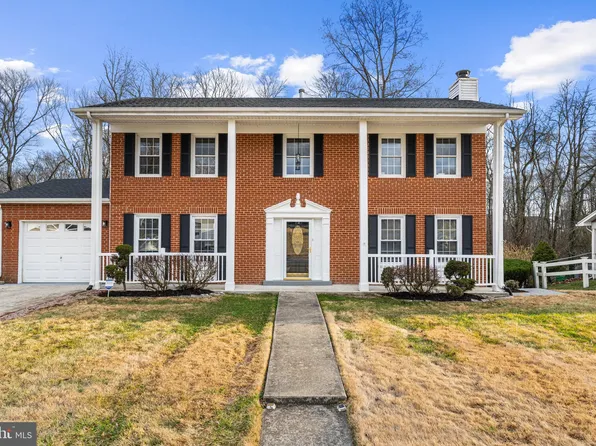 5225 Kenstan Dr, Temple Hills, MD 20748