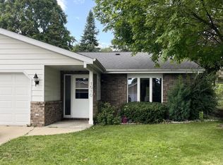1508 Hans St UNIT 1510, West Bend, WI 53090