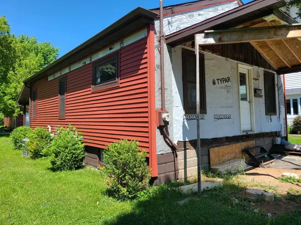 1719 N Division St, Appleton, WI 54911