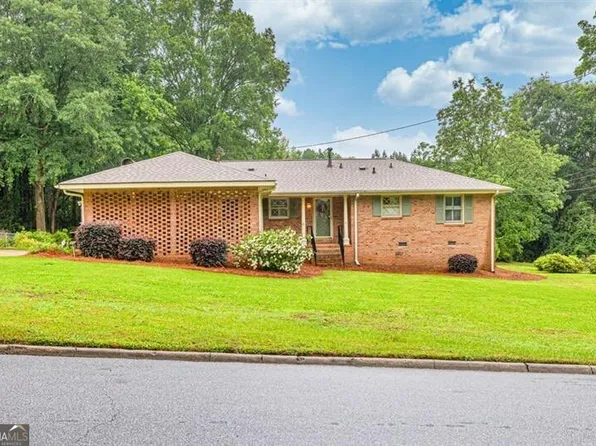 8140 Wood St SE, Covington, GA 30014