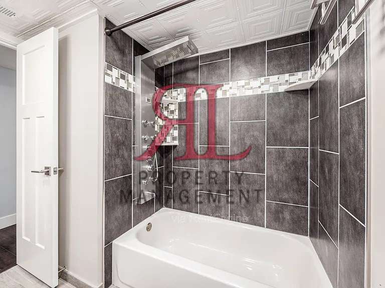 1212 Lake Shore Dr — Photo 25