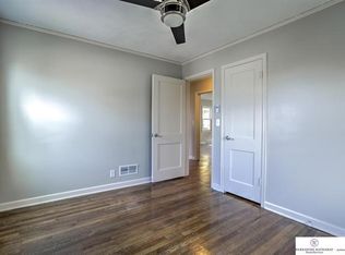 902 S 41st St, Omaha, NE 68105