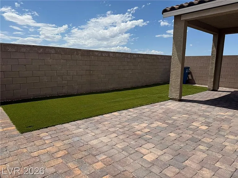 2321 Teatro Ave — Photo 28