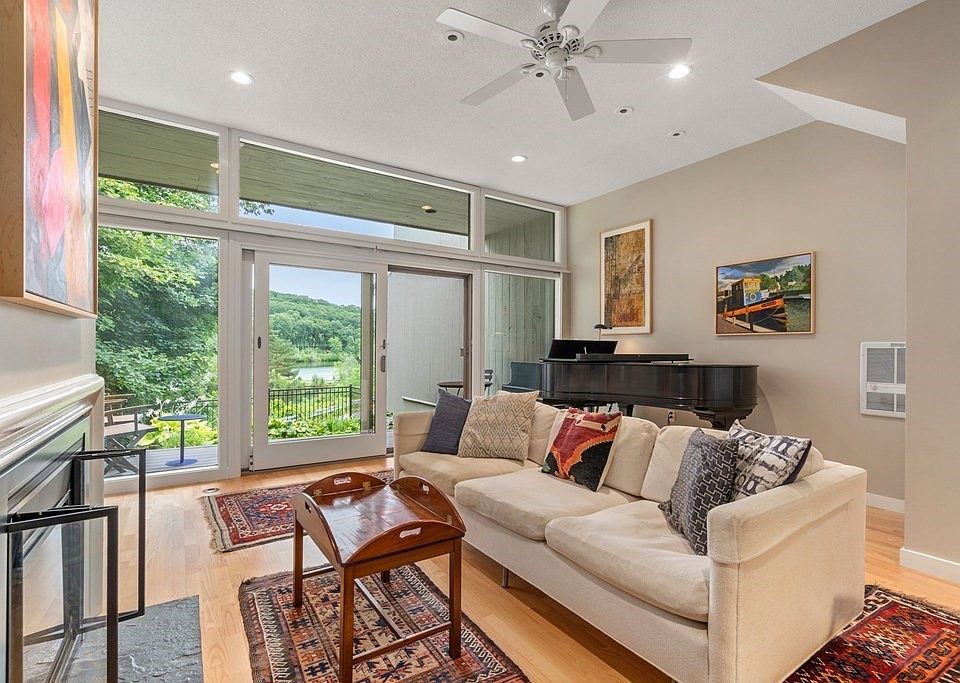 1st image of 104 Millpond #0