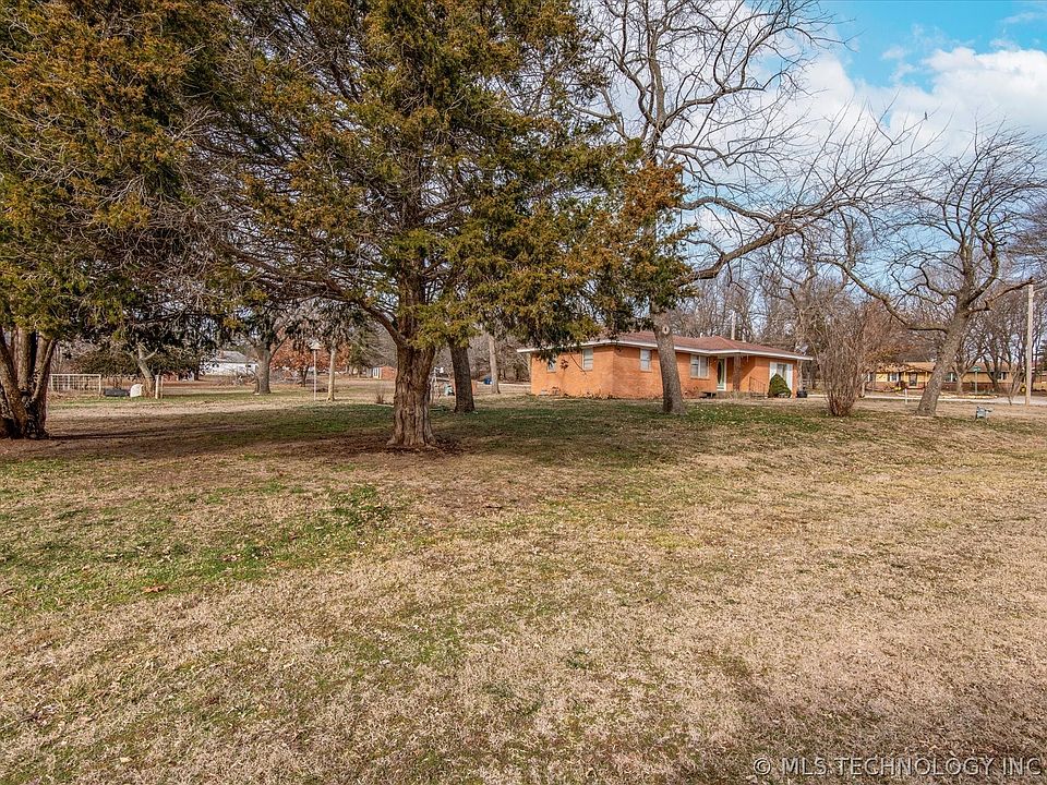 110 1st St, Lenapah, OK 74042 Zillow