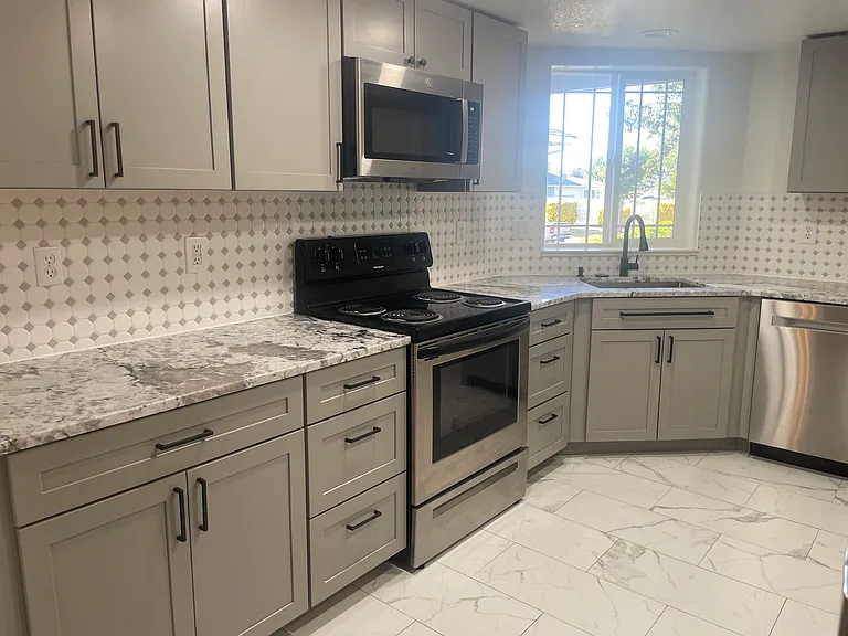 1040 Brandi Way — Photo 17
