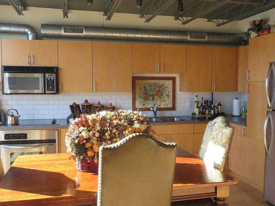 1st image of 111 Harries St APT 407