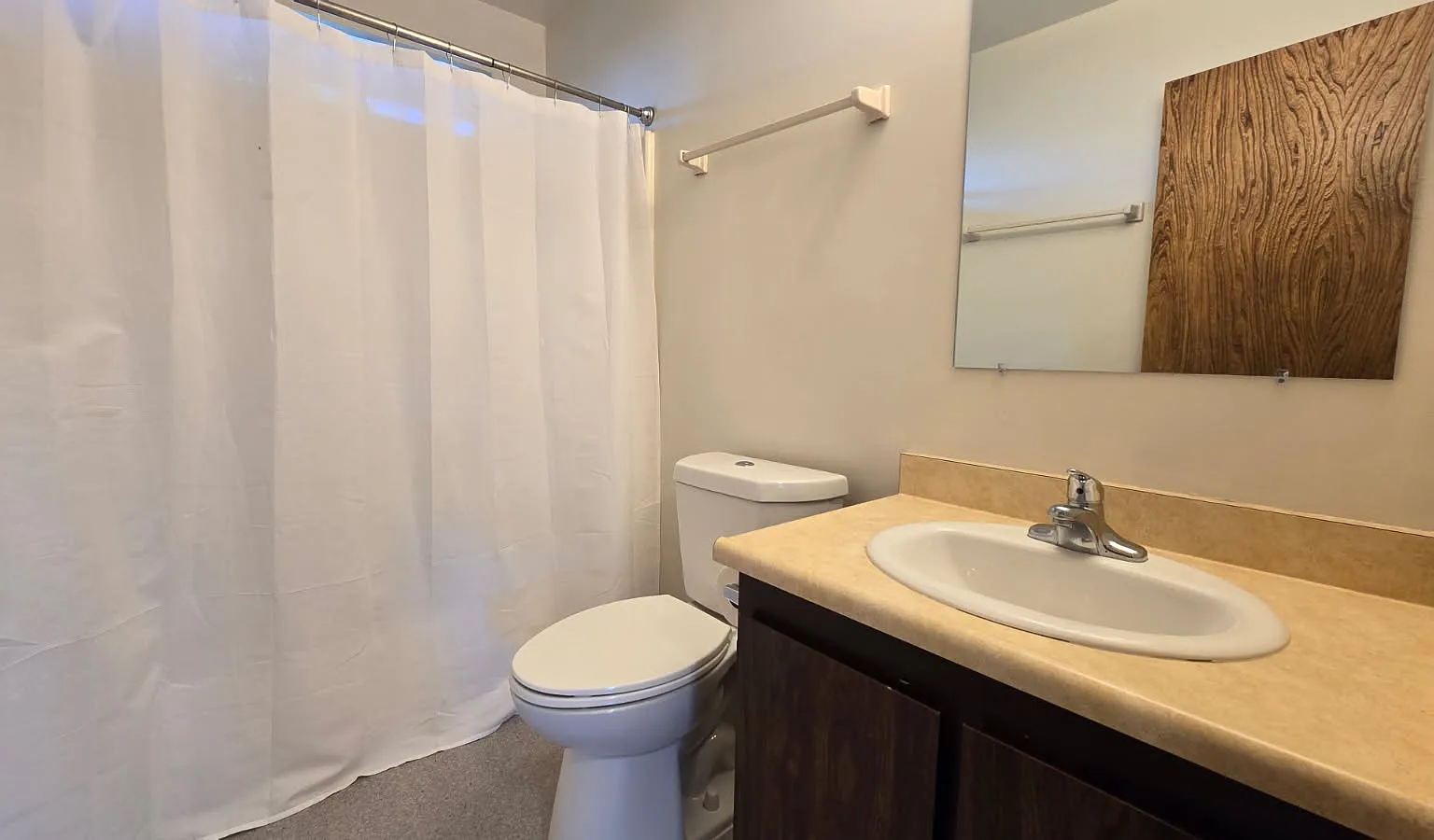 2 bed, 980 sqft, $3,600 — Photo 2
