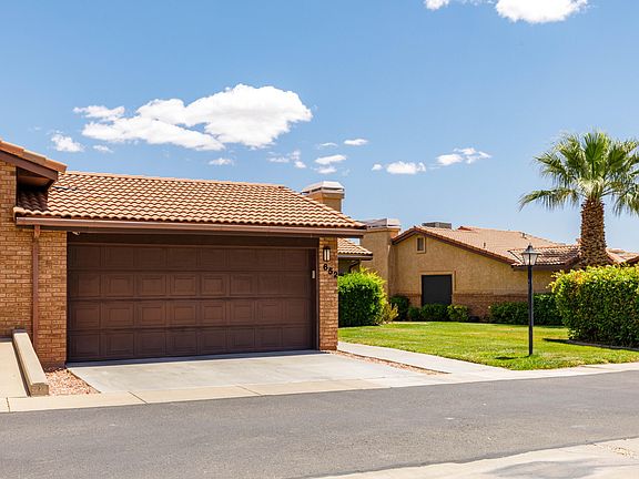 3rd image of 652 Ridge Rim Way