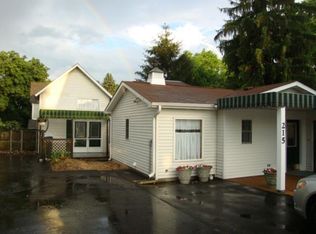 215 S Harrison St, Algonquin, IL 60102