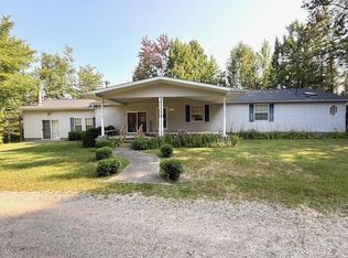 7441 River Bend Dr, Onaway, MI 49765