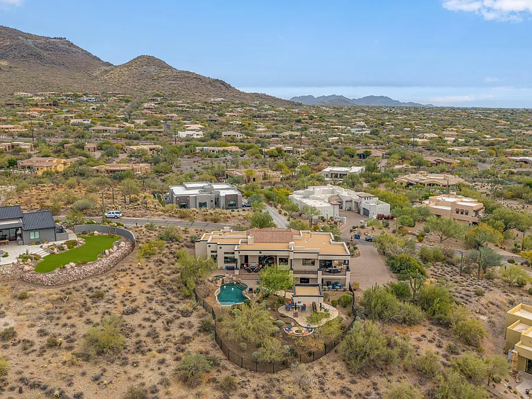 36138 N Summit Dr — Photo 68