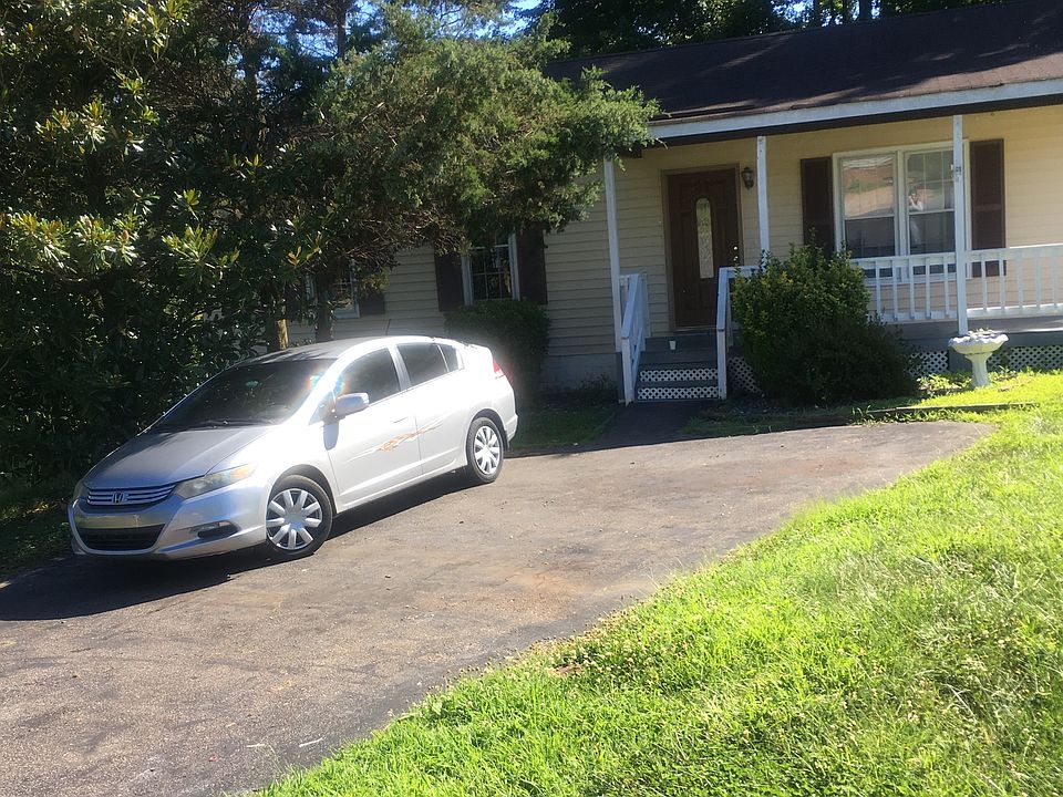1st image of 3402 Fallbrooke Ct