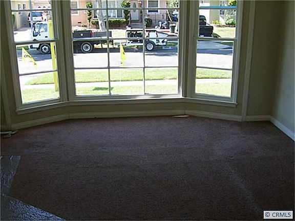 2nd image of 4832 Canehill Ave