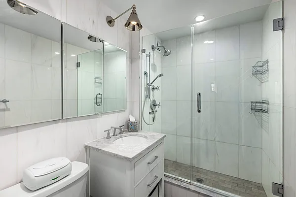 Rented by Compass | media 6